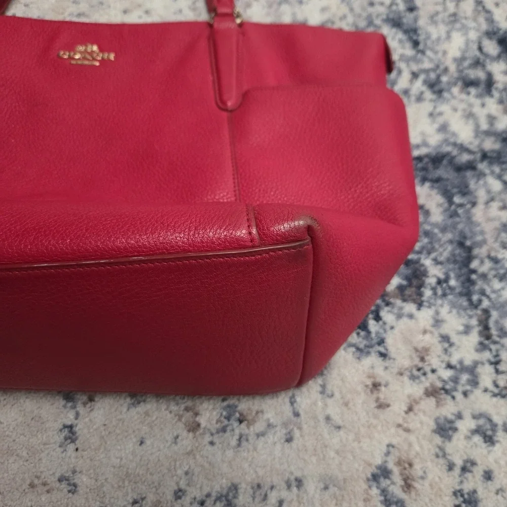 Coach Red Gallery Tote Shoulder Bag with Gold Hardware & Zip Closure